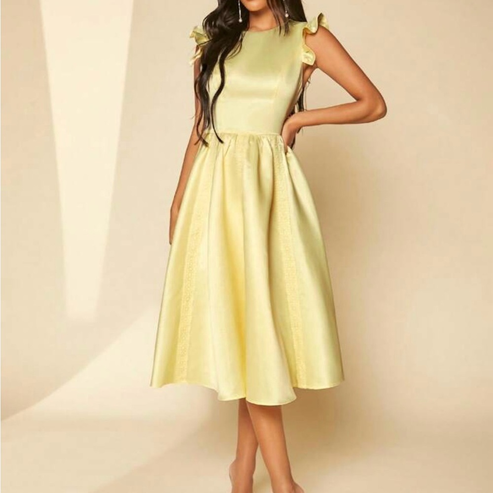 NWT SHEIN Pale Yellow Satin Ruffle-Sleeve Lace-Front Dress  SZ-L